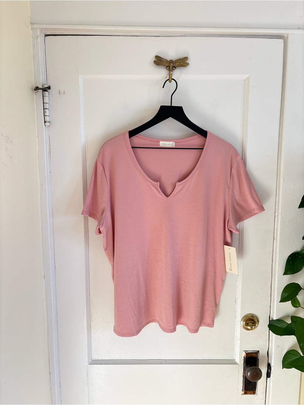 NWT Frankee & Skylarr Pink Notched V-Neck Relaxed T-Shirt Size 3X